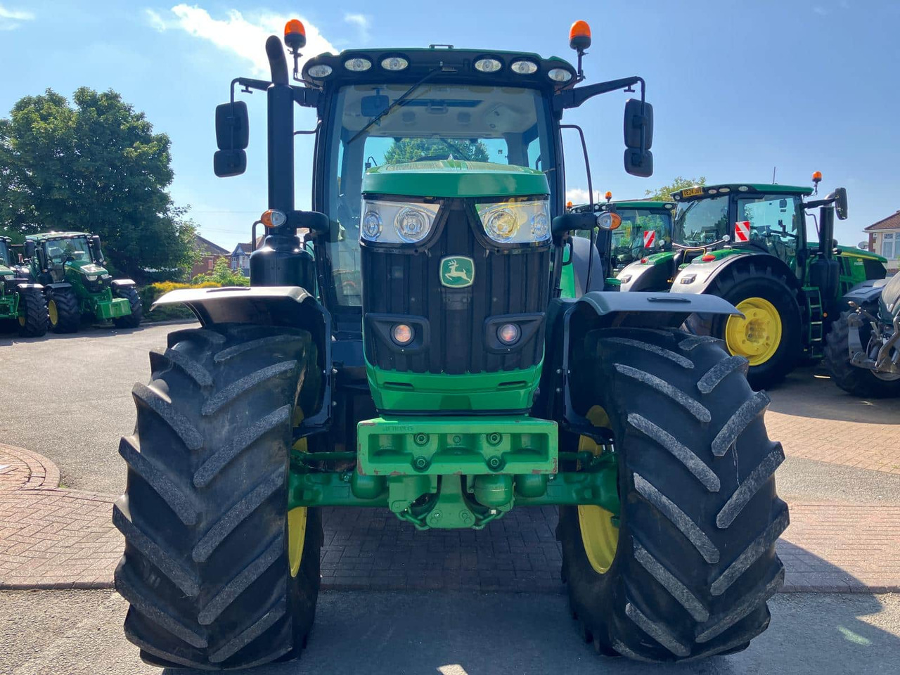 John Deere 6175R - Tracteur agricole: photos 4 John Deere 6175R - Tracteur agricole: photos 4