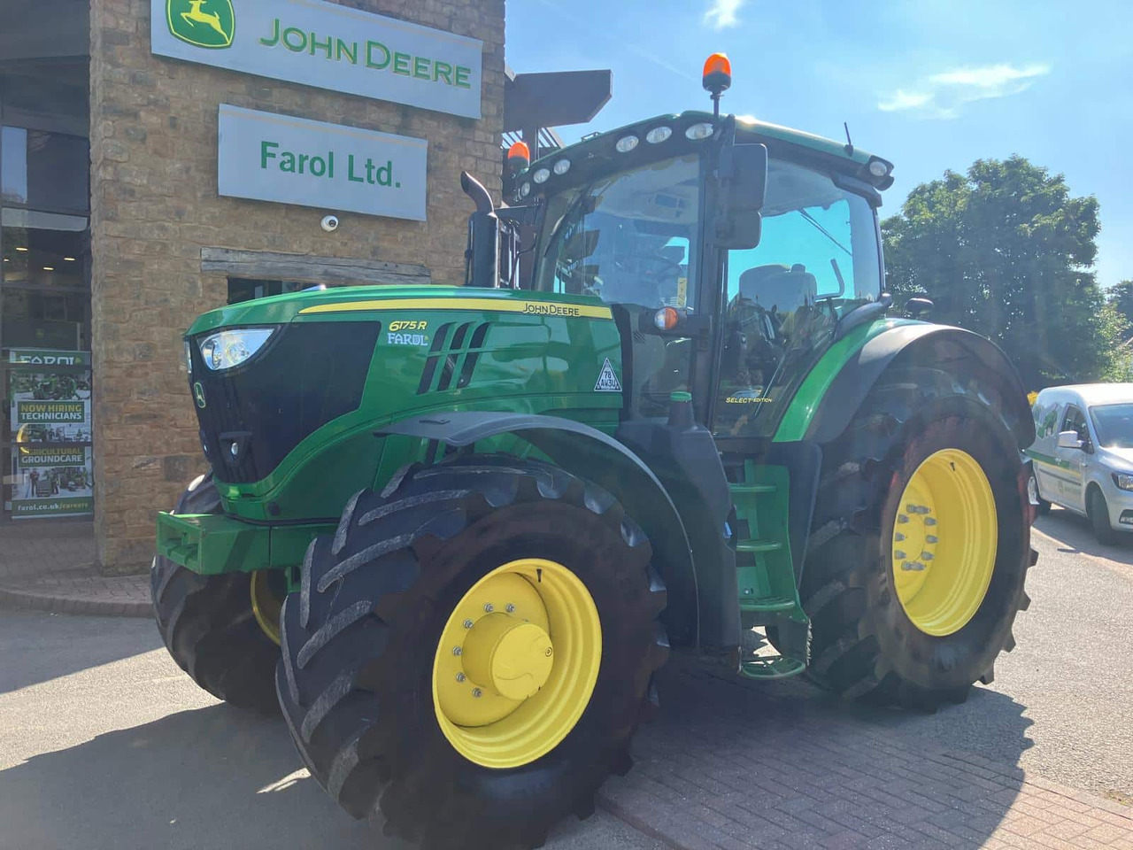 John Deere 6175R - Tracteur agricole: photos 1 John Deere 6175R - Tracteur agricole: photos 1