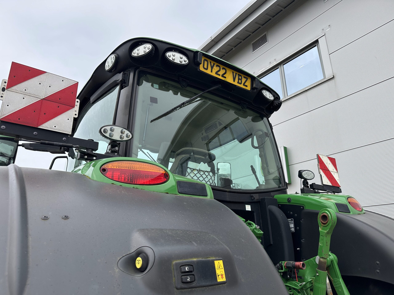 Tracteur agricole John Deere 6215R: photos 14