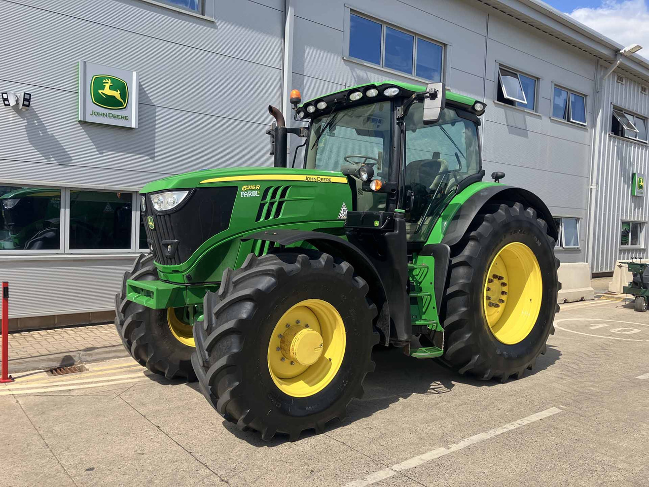 John Deere 6215R - Tracteur agricole: photos 1 John Deere 6215R - Tracteur agricole: photos 1