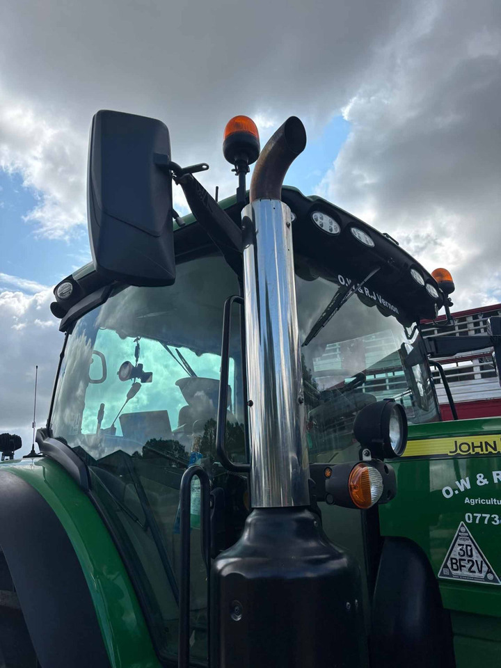 John Deere 6215R - Tracteur agricole: photos 4 John Deere 6215R - Tracteur agricole: photos 4