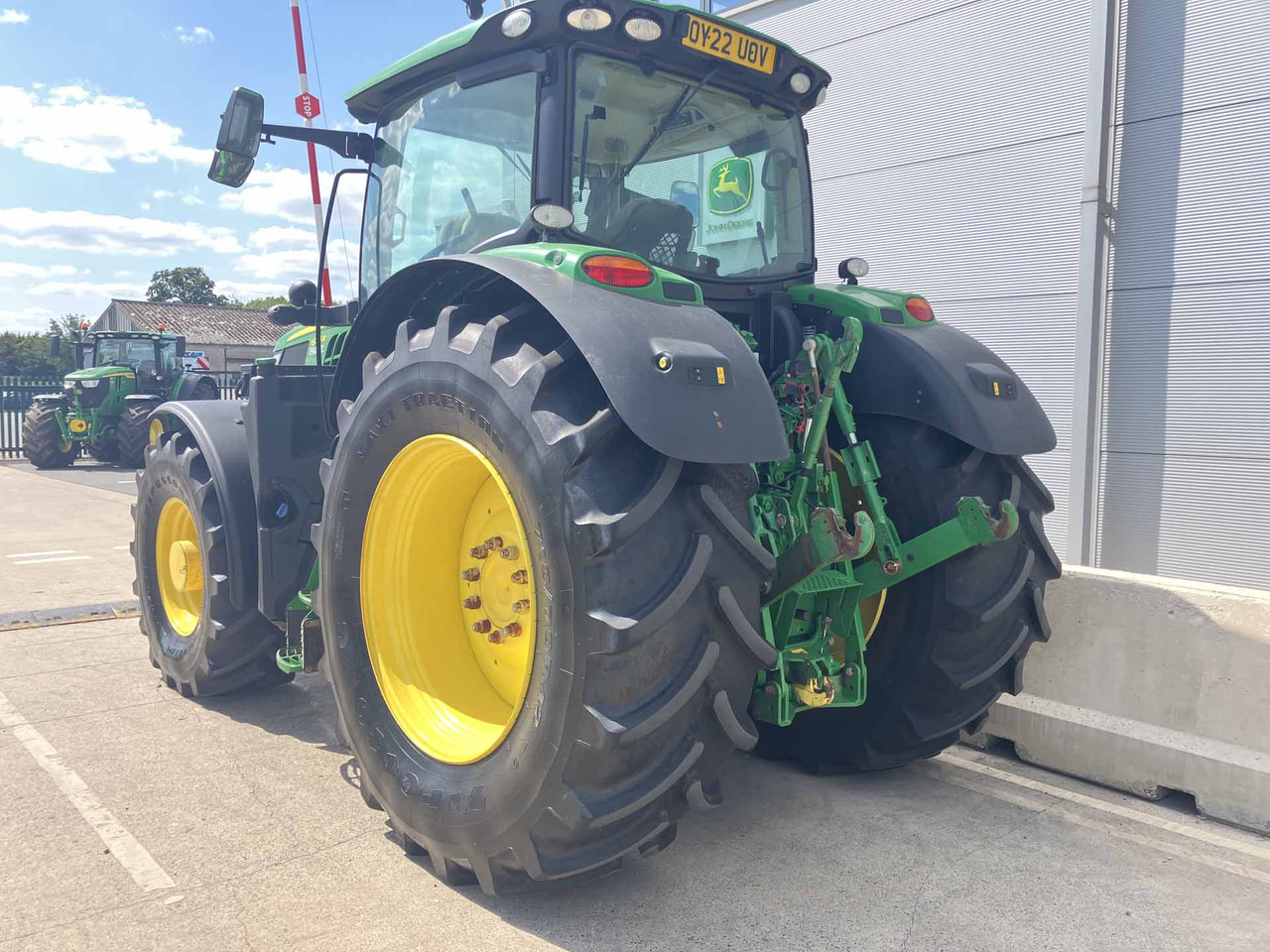 John Deere 6215R - Tracteur agricole: photos 3 John Deere 6215R - Tracteur agricole: photos 3