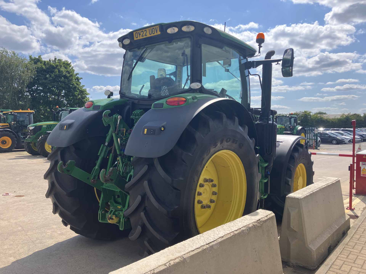 John Deere 6215R - Tracteur agricole: photos 5 John Deere 6215R - Tracteur agricole: photos 5