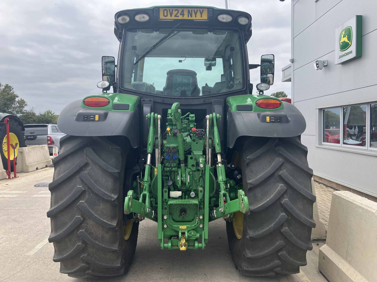 John Deere 6R 155 - Tracteur agricole: photos 4 John Deere 6R 155 - Tracteur agricole: photos 4