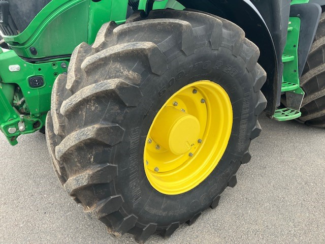 John Deere 6R 195 - Tracteur agricole: photos 2 John Deere 6R 195 - Tracteur agricole: photos 2