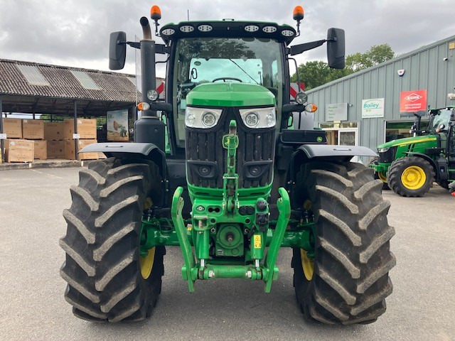 John Deere 6R 195 - Tracteur agricole: photos 4 John Deere 6R 195 - Tracteur agricole: photos 4