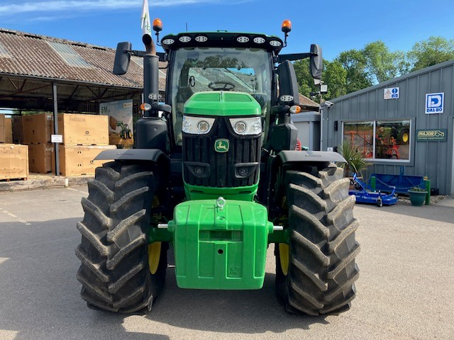 John Deere 6R 250 - Tracteur agricole: photos 3 John Deere 6R 250 - Tracteur agricole: photos 3