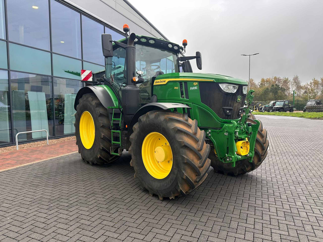 John Deere 6R 250 - Tracteur agricole: photos 5 John Deere 6R 250 - Tracteur agricole: photos 5