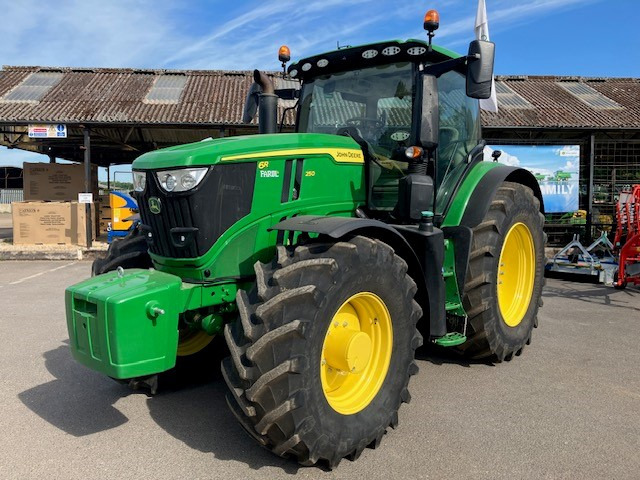 John Deere 6R 250 - Tracteur agricole: photos 1 John Deere 6R 250 - Tracteur agricole: photos 1