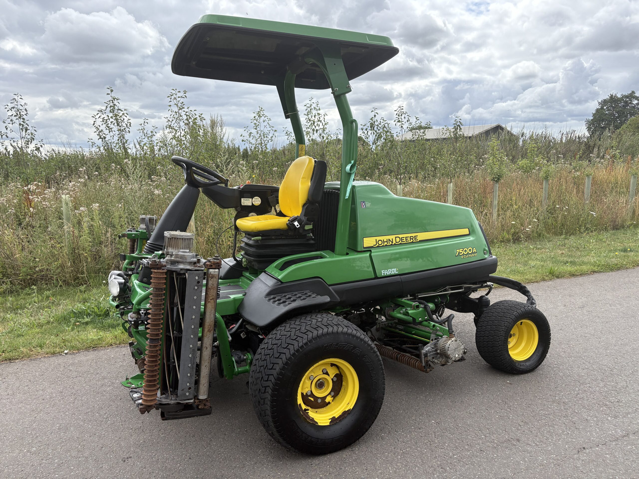 John Deere 7500AE Fairway Mower - Motofaucheuse: photos 1 John Deere 7500AE Fairway Mower - Motofaucheuse: photos 1