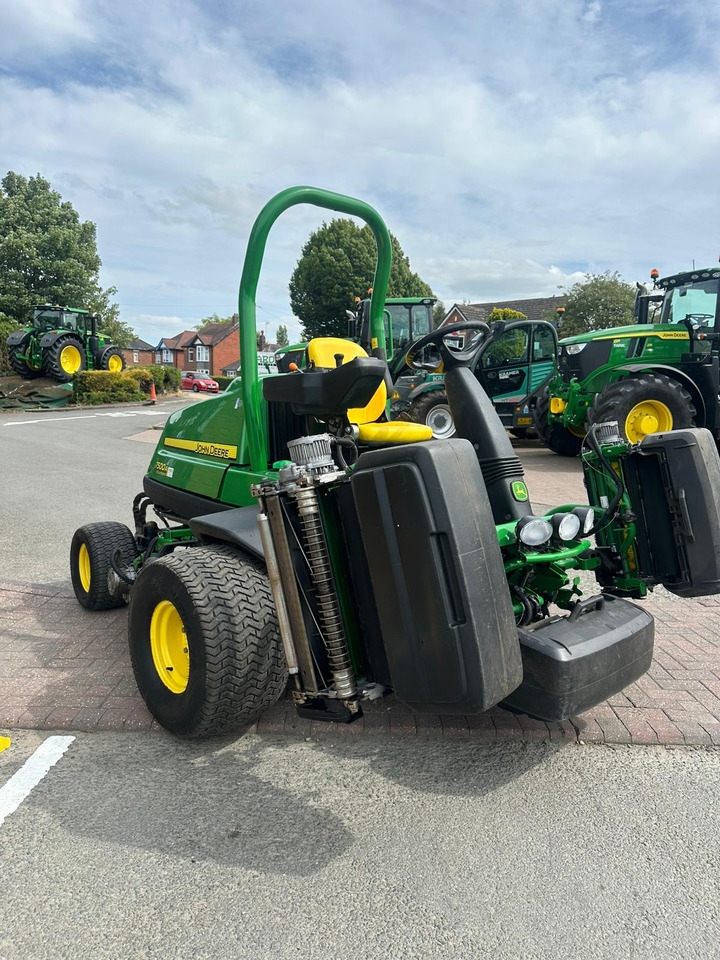 John Deere 7500AE Fairway Mower - Motofaucheuse: photos 5 John Deere 7500AE Fairway Mower - Motofaucheuse: photos 5