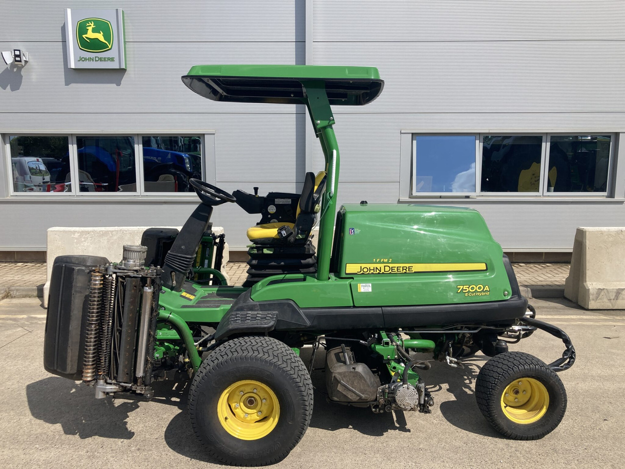 John Deere 7500AE fairway mower - Motofaucheuse: photos 2 John Deere 7500AE fairway mower - Motofaucheuse: photos 2