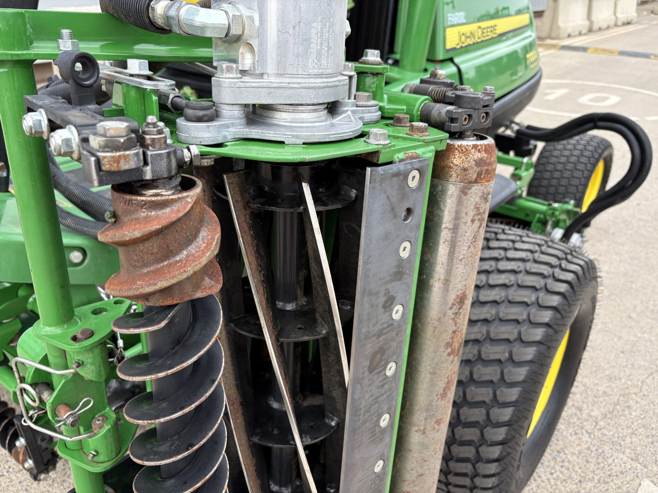 John Deere 7700A Fairway Mower - Motofaucheuse: photos 5 John Deere 7700A Fairway Mower - Motofaucheuse: photos 5