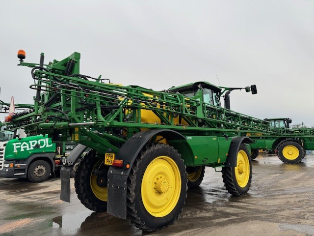 John Deere R4040i - Pulvé automoteur: photos 3 John Deere R4040i - Pulvé automoteur: photos 3