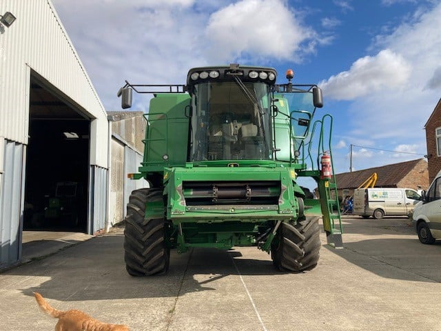 Moissonneuse-batteuse John Deere T670: photos 16