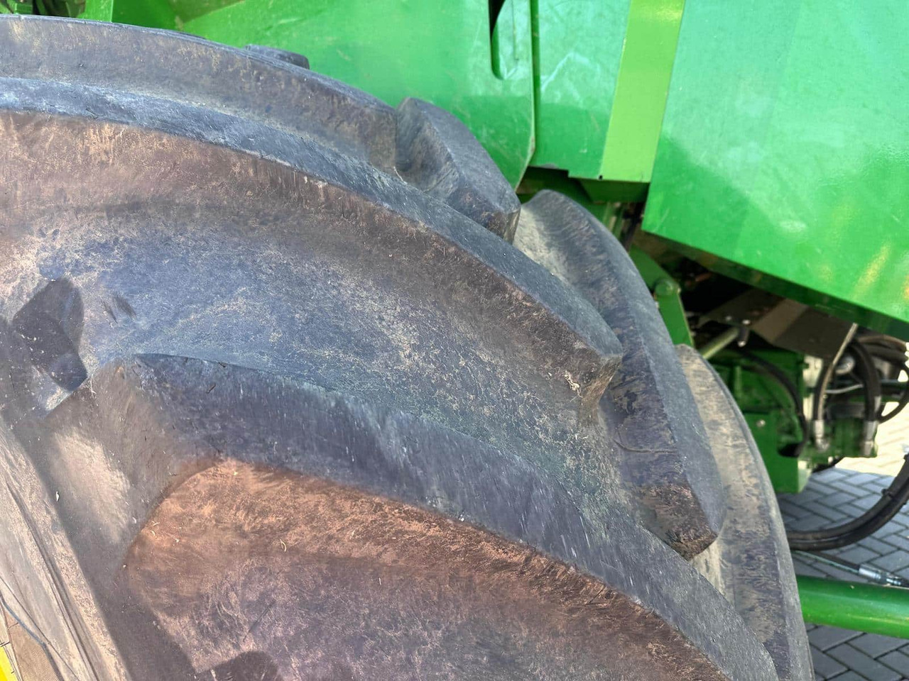 John Deere T670i HM - Moissonneuse-batteuse: photos 4 John Deere T670i HM - Moissonneuse-batteuse: photos 4