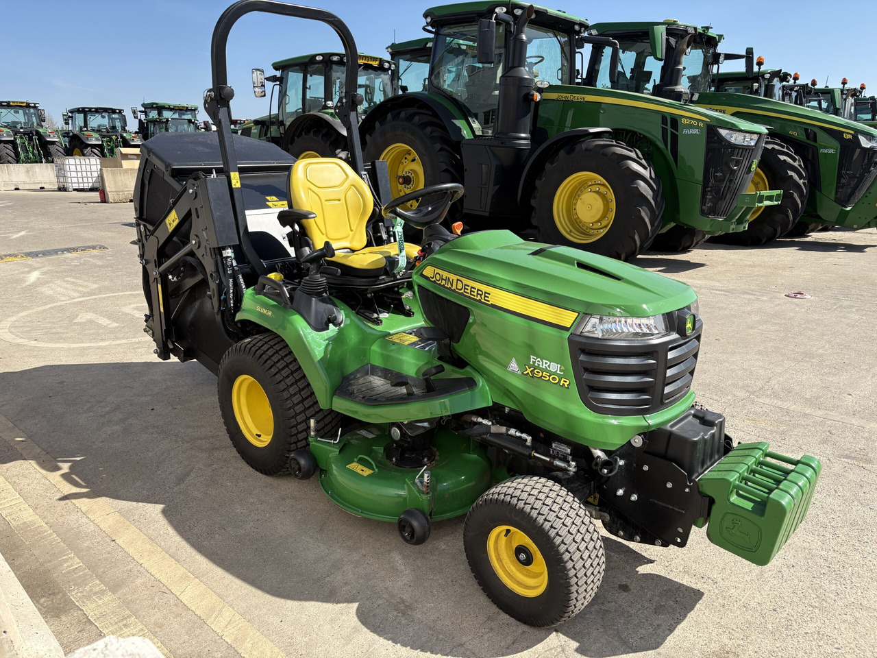 John Deere X950R Cut & Collect mower - Motofaucheuse: photos 3 John Deere X950R Cut & Collect mower - Motofaucheuse: photos 3