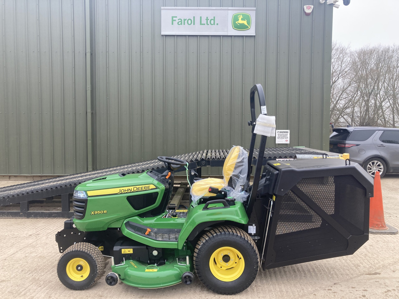 John Deere X950R ride on mower - Motofaucheuse: photos 2 John Deere X950R ride on mower - Motofaucheuse: photos 2
