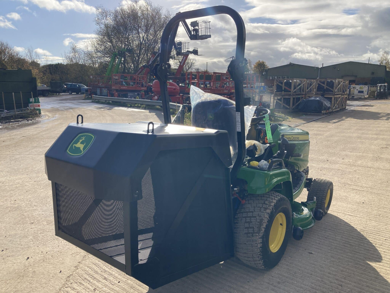John Deere X950R ride on mower - Motofaucheuse: photos 5 John Deere X950R ride on mower - Motofaucheuse: photos 5