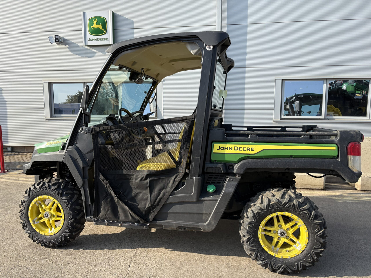 John Deere XUV865M - Quadricycle: photos 3 John Deere XUV865M - Quadricycle: photos 3
