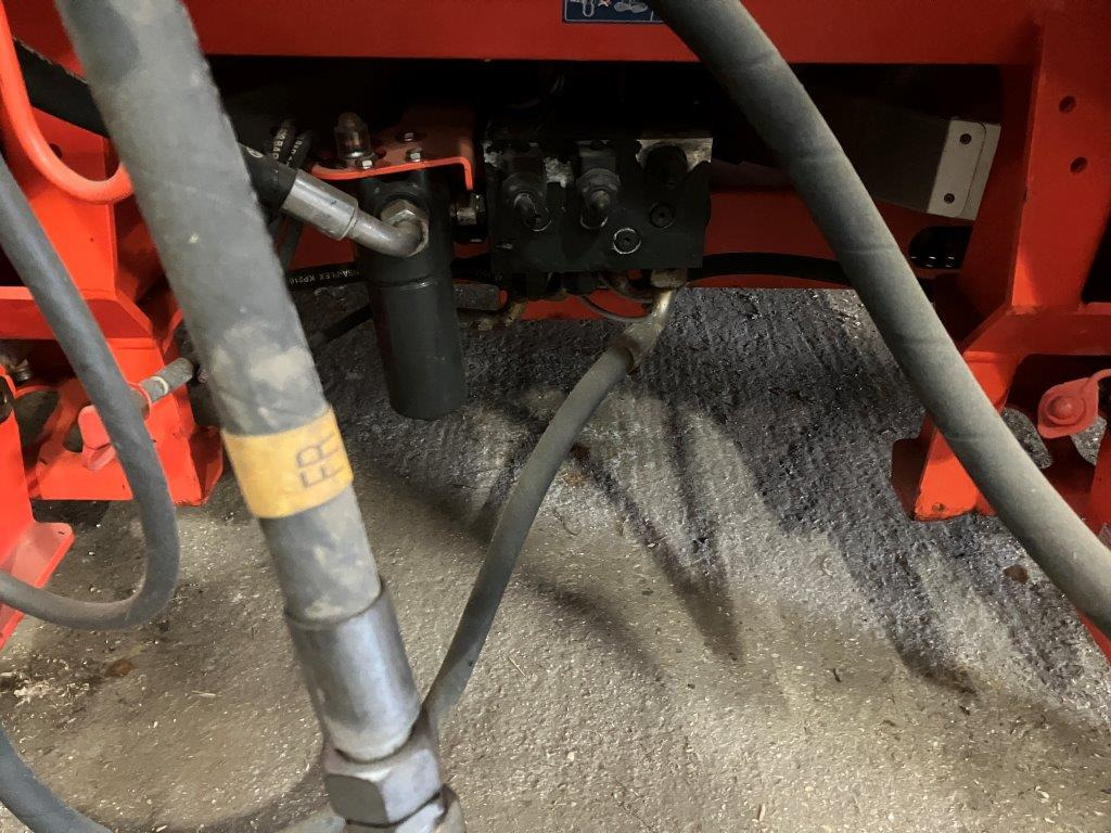 Kuhn Axis 50.2 HEMCW - Distributeur d'engrais: photos 2 Kuhn Axis 50.2 HEMCW - Distributeur d'engrais: photos 2
