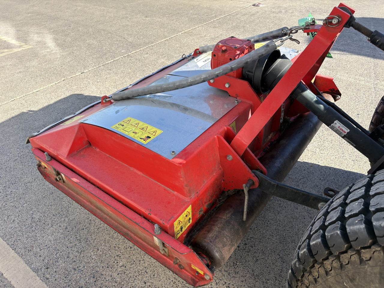 Trimax Striker 150 roller mower - Motofaucheuse: photos 2 Trimax Striker 150 roller mower - Motofaucheuse: photos 2