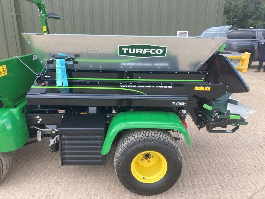 Turfco 1550 mounted top dresser - Matériel de jardinage: photos 1 Turfco 1550 mounted top dresser - Matériel de jardinage: photos 1