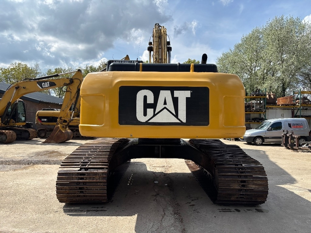 CAT 325 D LR LRE LONG REACH 16m - Pelle sur chenille: photos 4 CAT 325 D LR LRE LONG REACH 16m - Pelle sur chenille: photos 4