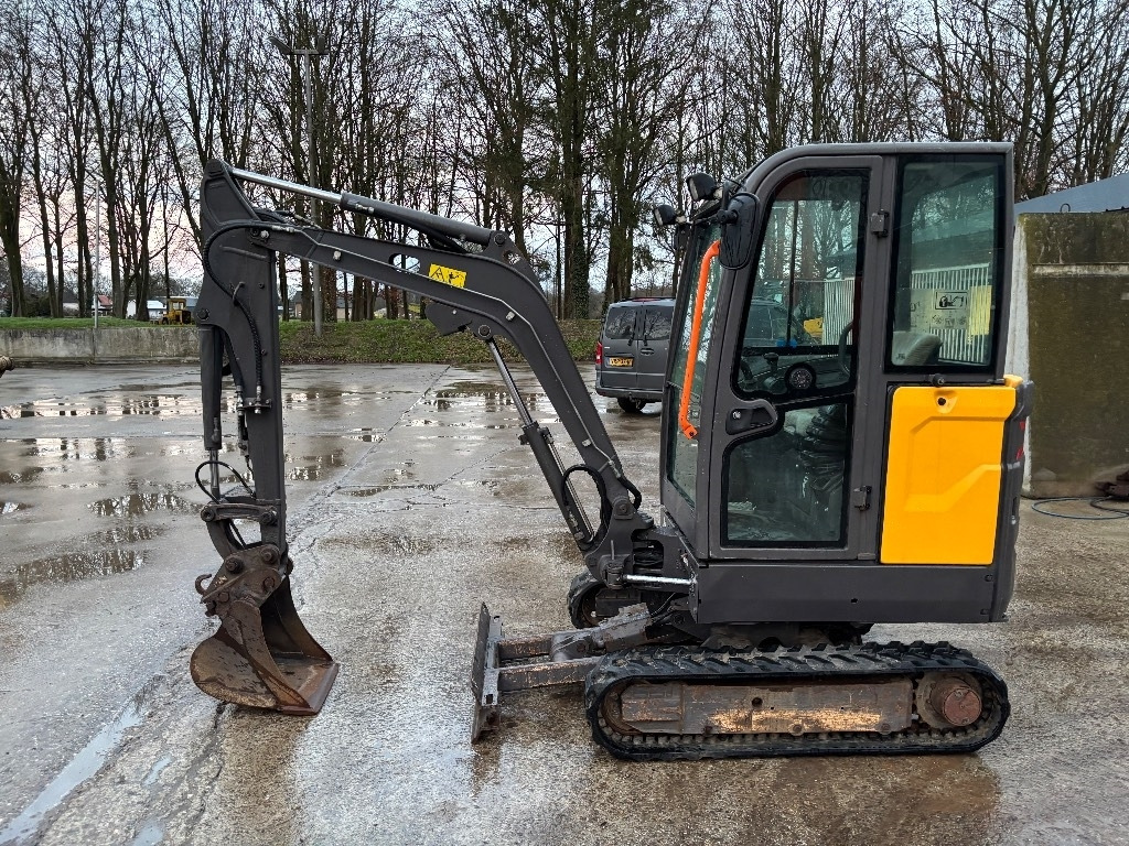 Volvo EC 20 E - Mini pelle: photos 1 Volvo EC 20 E - Mini pelle: photos 1