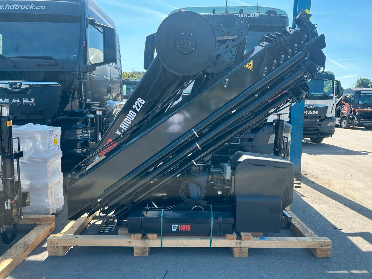 Kran Hiab X Hiduo 228-6 - Camion grue: photos 1 Kran Hiab X Hiduo 228-6 - Camion grue: photos 1