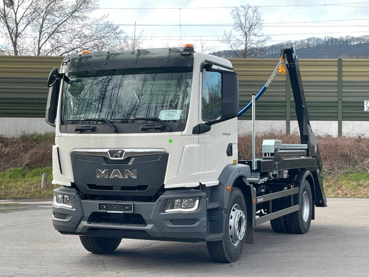 MAN TGM 18.320 4x2 Euro 6e Hyva Absetzkipper - Camion benne, Camion grue: photos 2 MAN TGM 18.320 4x2 Euro 6e Hyva Absetzkipper - Camion benne, Camion grue: photos 2