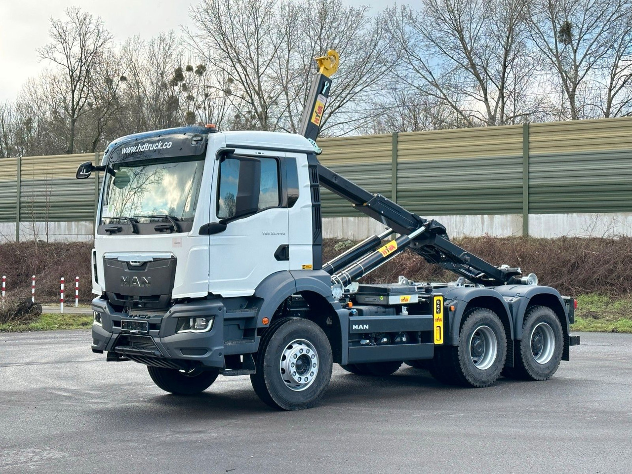 MAN TGS 33.440 6x4 Euro6e Abrollkipper Hyva - Camion ampliroll, Camion grue: photos 2 MAN TGS 33.440 6x4 Euro6e Abrollkipper Hyva - Camion ampliroll, Camion grue: photos 2