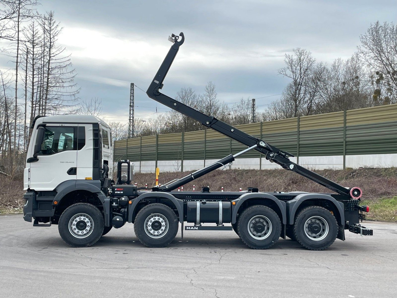MAN TGS 35.470 8x4 Euro6e Hiab MultLift Abrollkipper - Camion ampliroll, Camion grue: photos 3 MAN TGS 35.470 8x4 Euro6e Hiab MultLift Abrollkipper - Camion ampliroll, Camion grue: photos 3