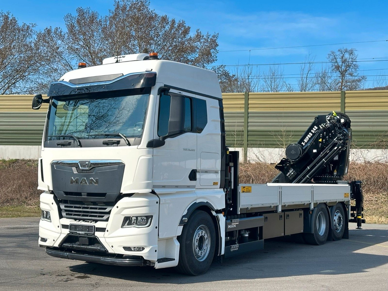 MAN TGX 26.520 TG3 Retarder / 6X2 Hiab 548 E 8 - Camion grue: photos 2 MAN TGX 26.520 TG3 Retarder / 6X2 Hiab 548 E 8 - Camion grue: photos 2