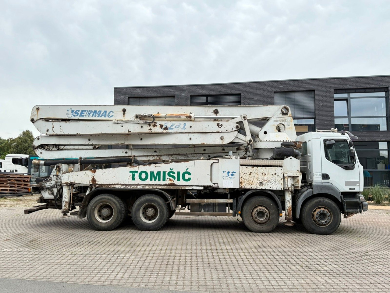 Renault Kerax 420 dci Sermac 41m Betonpumpe - Camion pompe: photos 5 Renault Kerax 420 dci Sermac 41m Betonpumpe - Camion pompe: photos 5