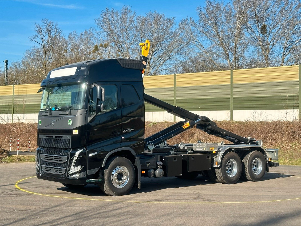 Volvo FH 540 6x4 Abrollkipper Hyva 20-60 - Camion ampliroll, Camion grue: photos 4 Volvo FH 540 6x4 Abrollkipper Hyva 20-60 - Camion ampliroll, Camion grue: photos 4
