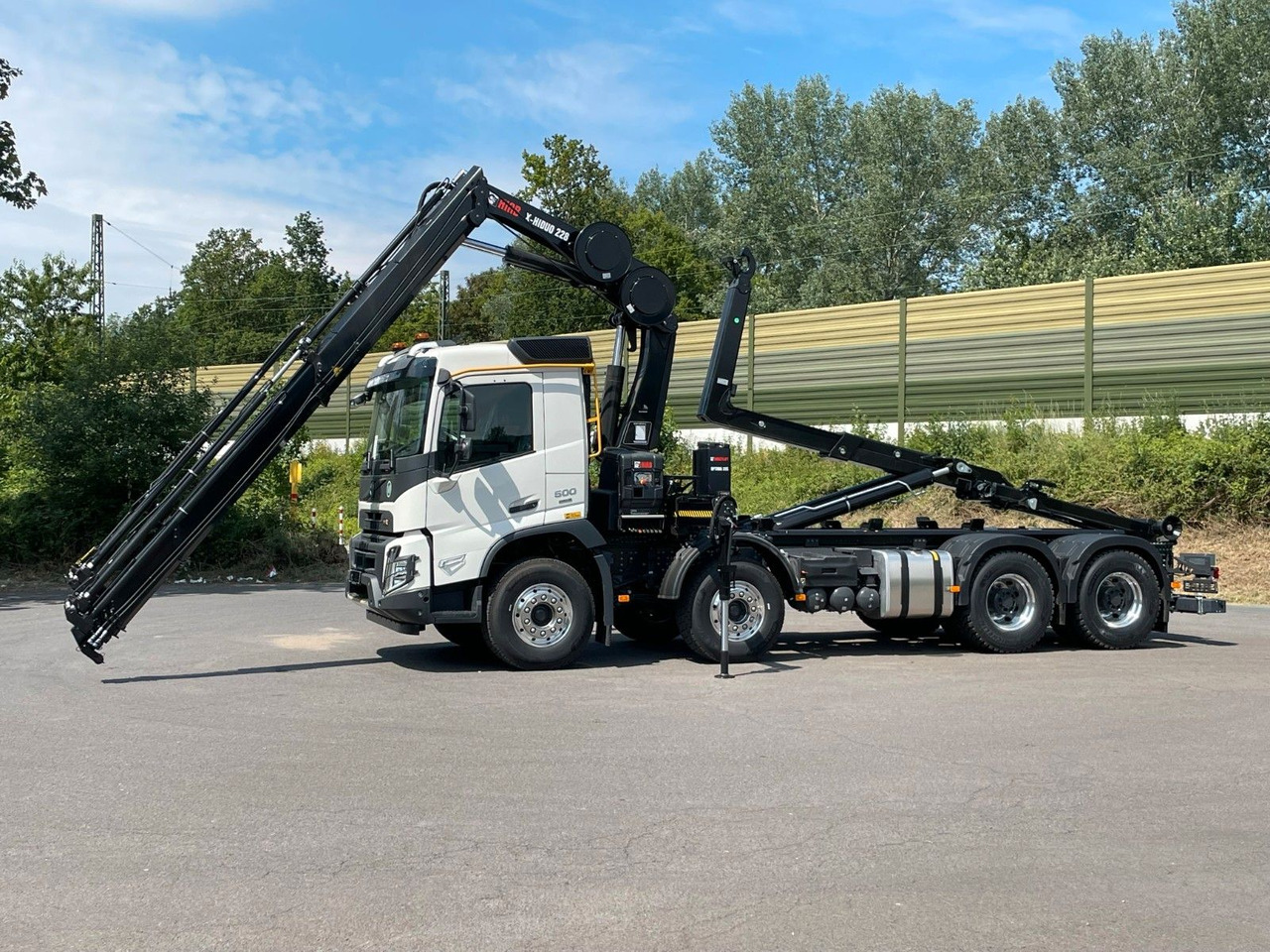 Crédit-bail  Volvo FMX 500 8x4 Abrollkipper + Kran Hiab 228-6 Volvo FMX 500 8x4 Abrollkipper + Kran Hiab 228-6: photos 10