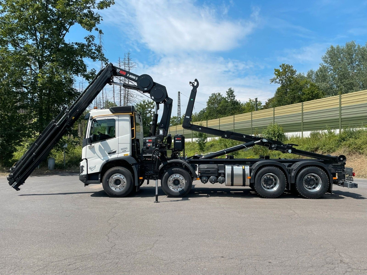 Crédit-bail  Volvo FMX 500 8x4 Abrollkipper + Kran Hiab 228-6 Volvo FMX 500 8x4 Abrollkipper + Kran Hiab 228-6: photos 11