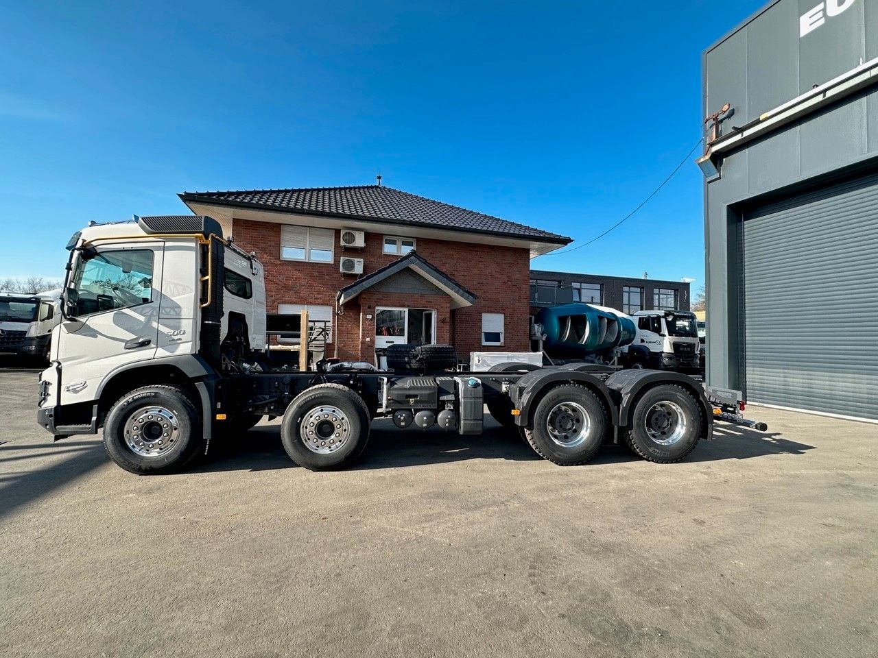 Volvo FMX 500 8x4 - Châssis cabine: photos 2 Volvo FMX 500 8x4 - Châssis cabine: photos 2