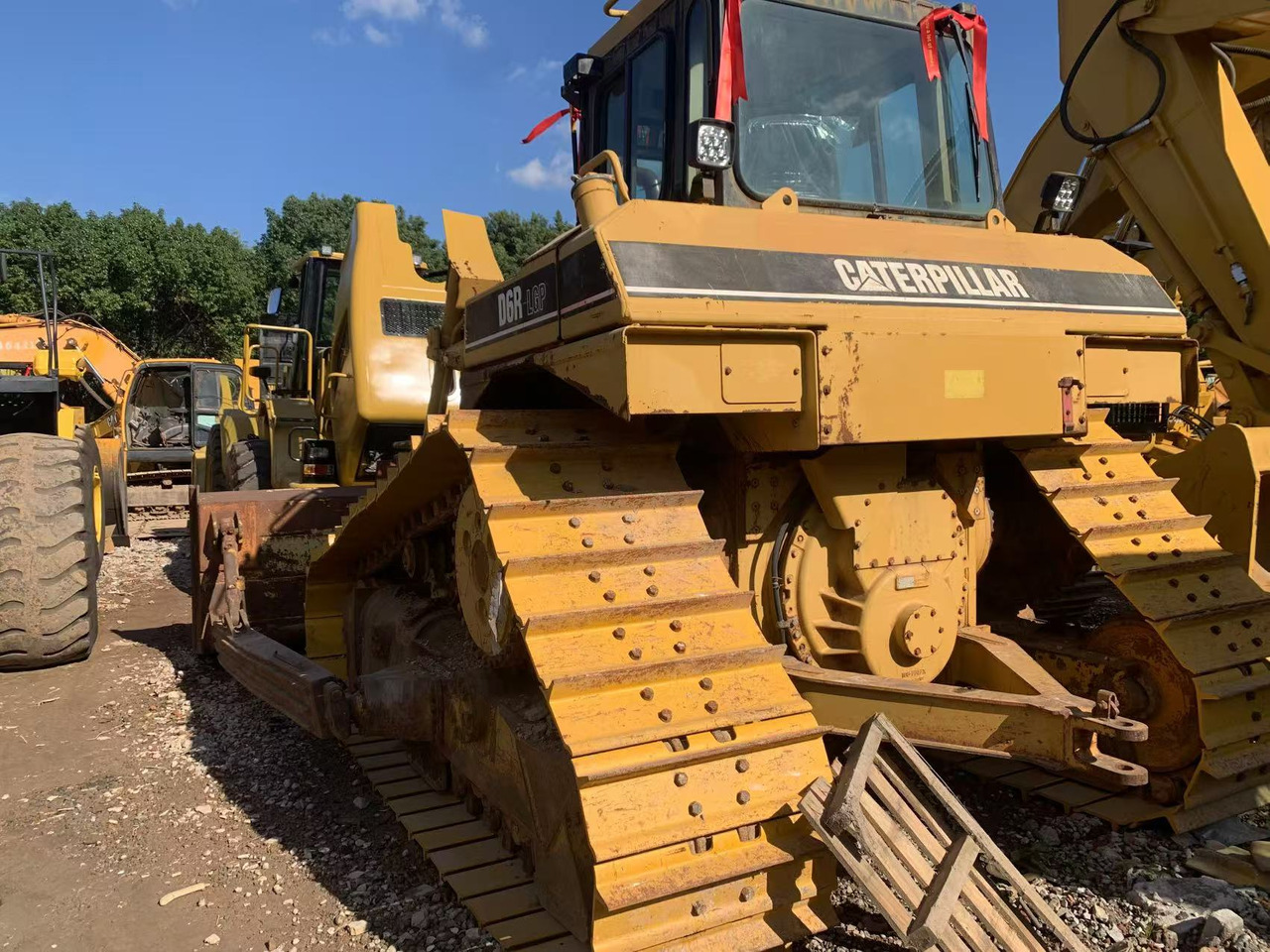 CATERPILLAR D6R - Bulldozer: photos 4 CATERPILLAR D6R - Bulldozer: photos 4