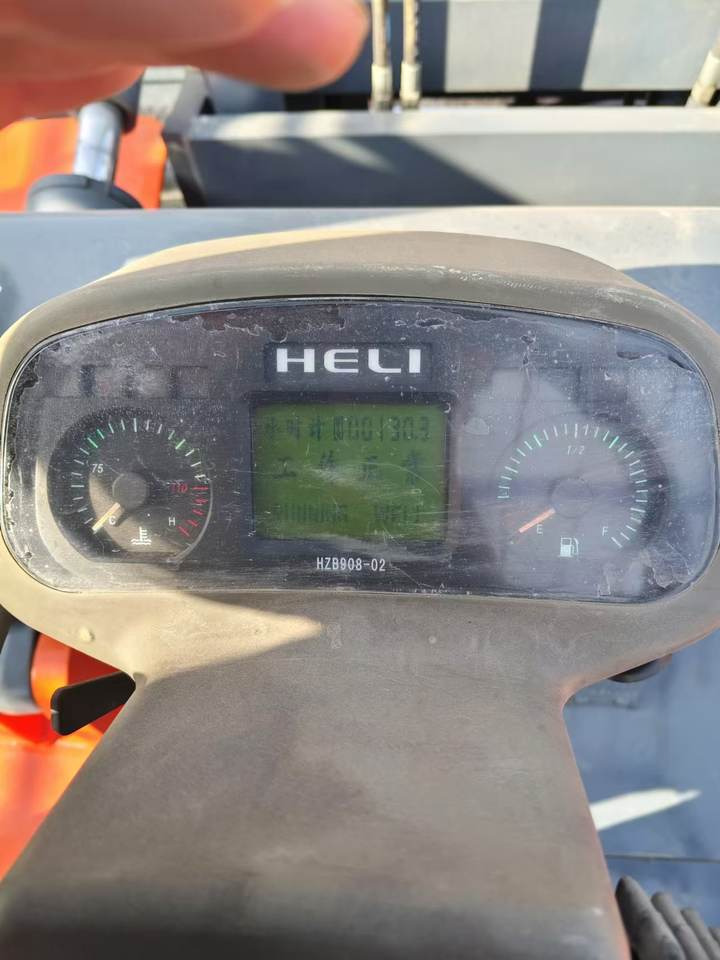 Used Heli 7-Ton Forklift with 4.5m Mast Height - Chariot élévateur: photos 5 Used Heli 7-Ton Forklift with 4.5m Mast Height - Chariot élévateur: photos 5