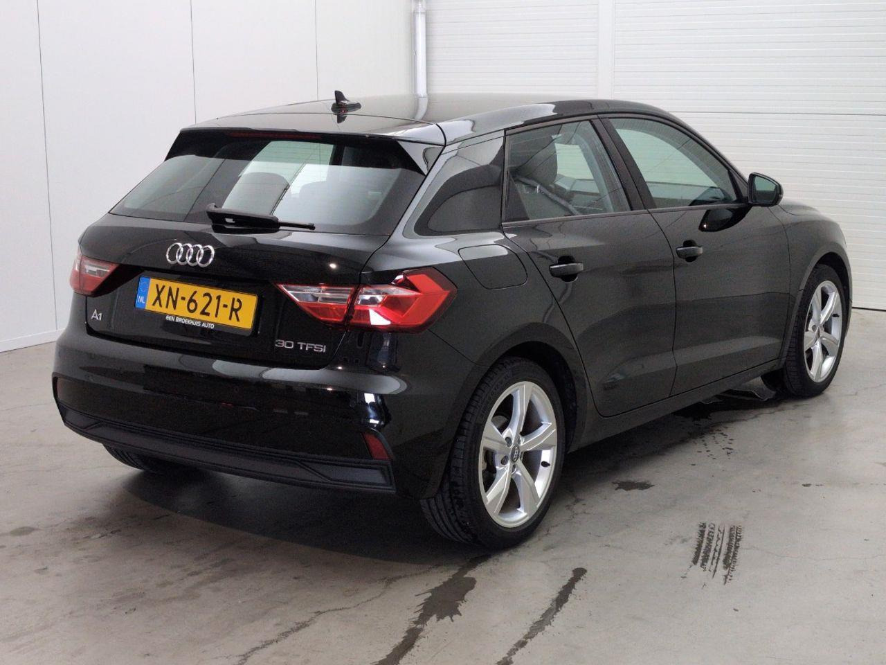 Audi A1 Sportback 30 TFSI Pro Line | 2019 | 76.942 km | XN621R | NAP: Logisch - Voiture à hayon: photos 4 Audi A1 Sportback 30 TFSI Pro Line | 2019 | 76.942 km | XN621R | NAP: Logisch - Voiture à hayon: photos 4