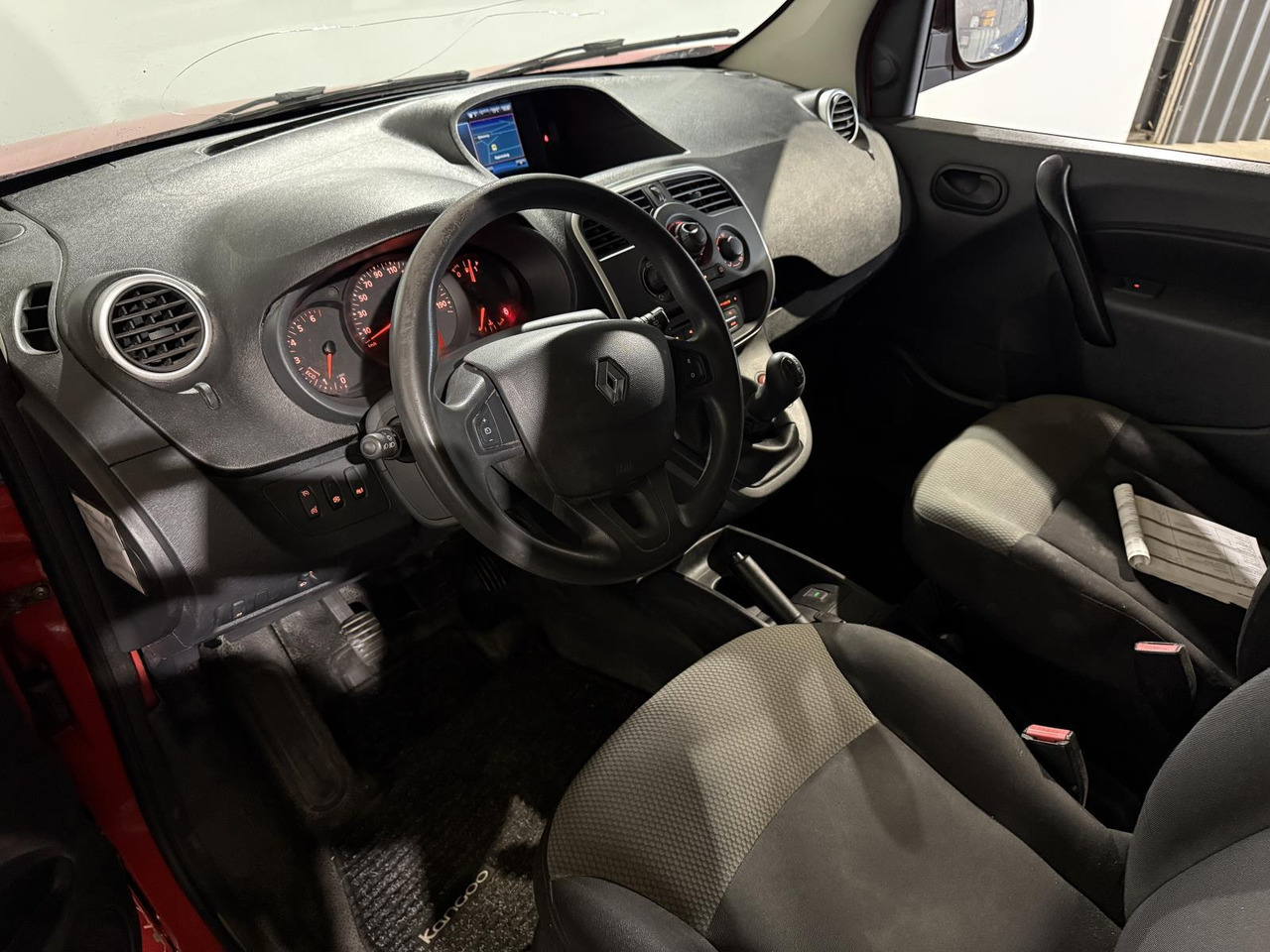 Renault | Kangoo | 1.5 dCi 90 Energy Luxe | 2018 | 228.806 km | V665KT | Logisch - Autre matériel: photos 5 Renault | Kangoo | 1.5 dCi 90 Energy Luxe | 2018 | 228.806 km | V665KT | Logisch - Autre matériel: photos 5
