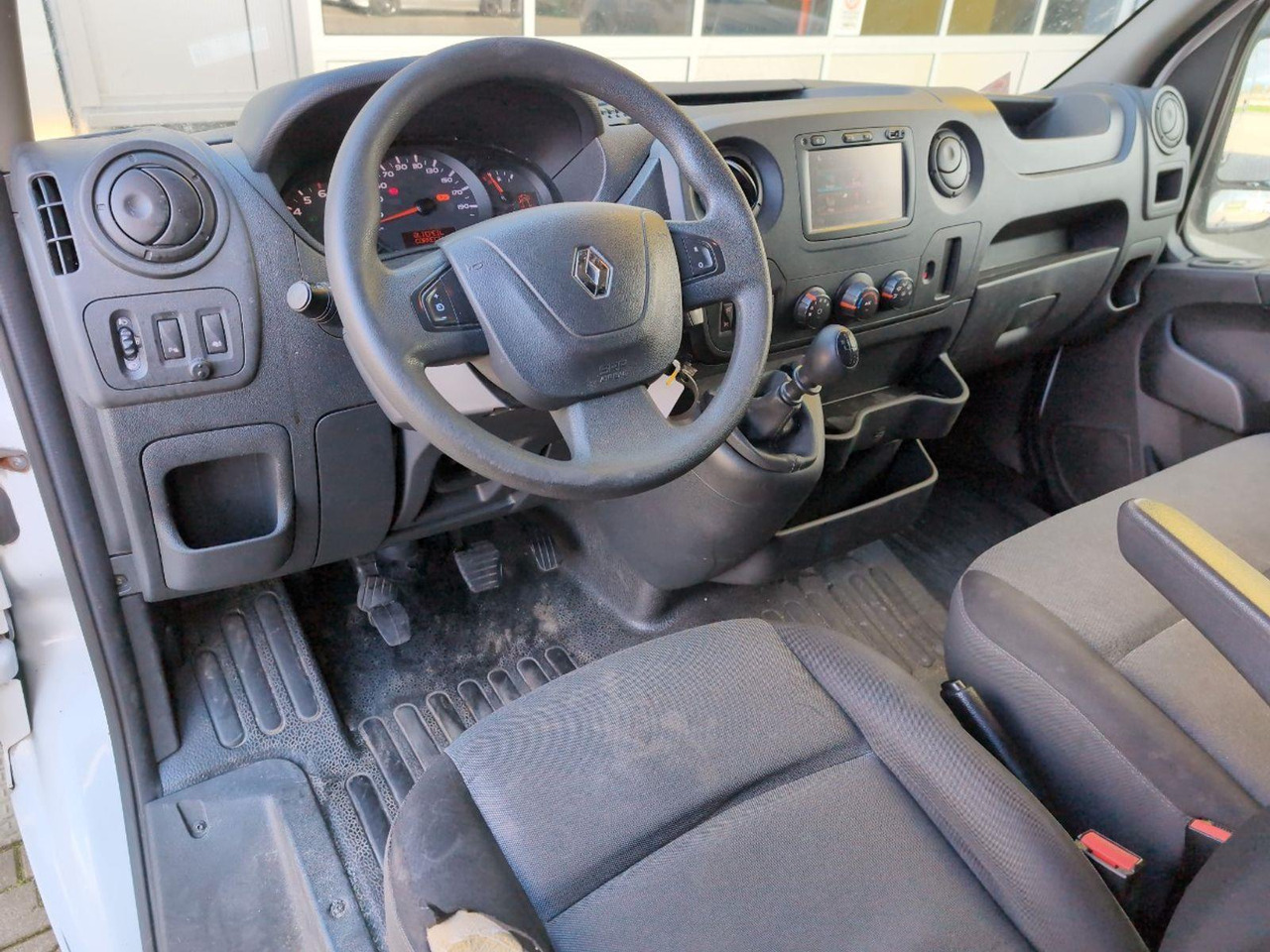Renault Master T35 2.3 dCi L3H2 | 2019 | 290.394 km | VDV56L | NAP: Logisch - Autre matériel: photos 5 Renault Master T35 2.3 dCi L3H2 | 2019 | 290.394 km | VDV56L | NAP: Logisch - Autre matériel: photos 5