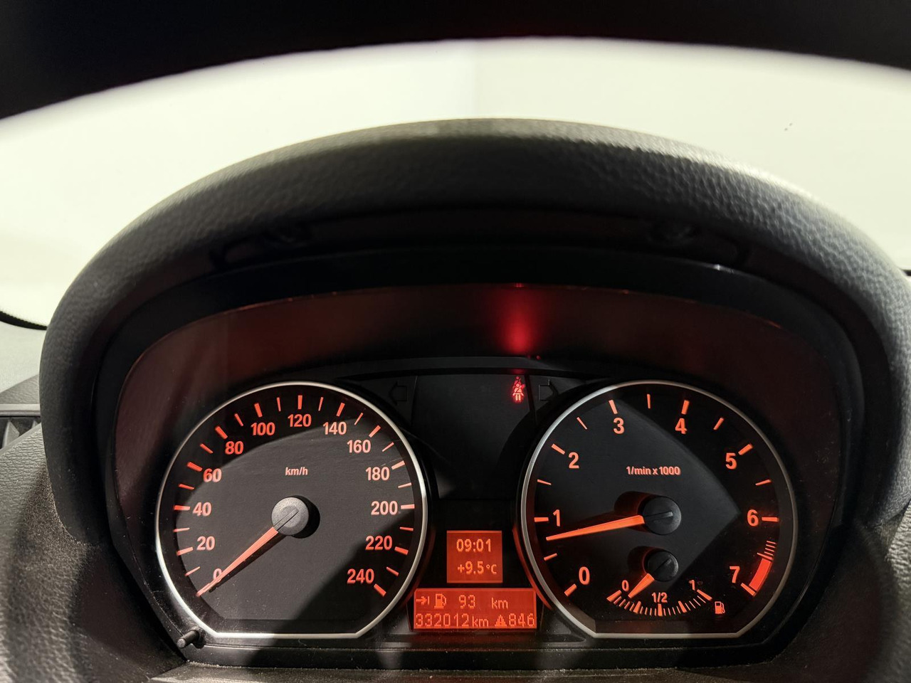 BMW | 1-serie | 116i Introduction | 2007 | 332.014 km | 57XXLG | Logisch - Voiture à hayon: photos 5 BMW | 1-serie | 116i Introduction | 2007 | 332.014 km | 57XXLG | Logisch - Voiture à hayon: photos 5