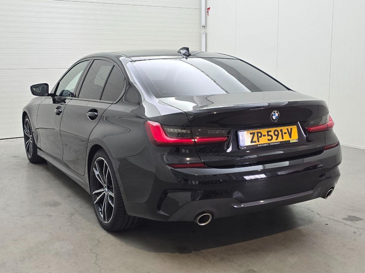 BMW 3-serie 320i Executive Edition | 2019 | 151.740 km | Automaat | ZP591V | NAP: Logisch - Berline: photos 3 BMW 3-serie 320i Executive Edition | 2019 | 151.740 km | Automaat | ZP591V | NAP: Logisch - Berline: photos 3