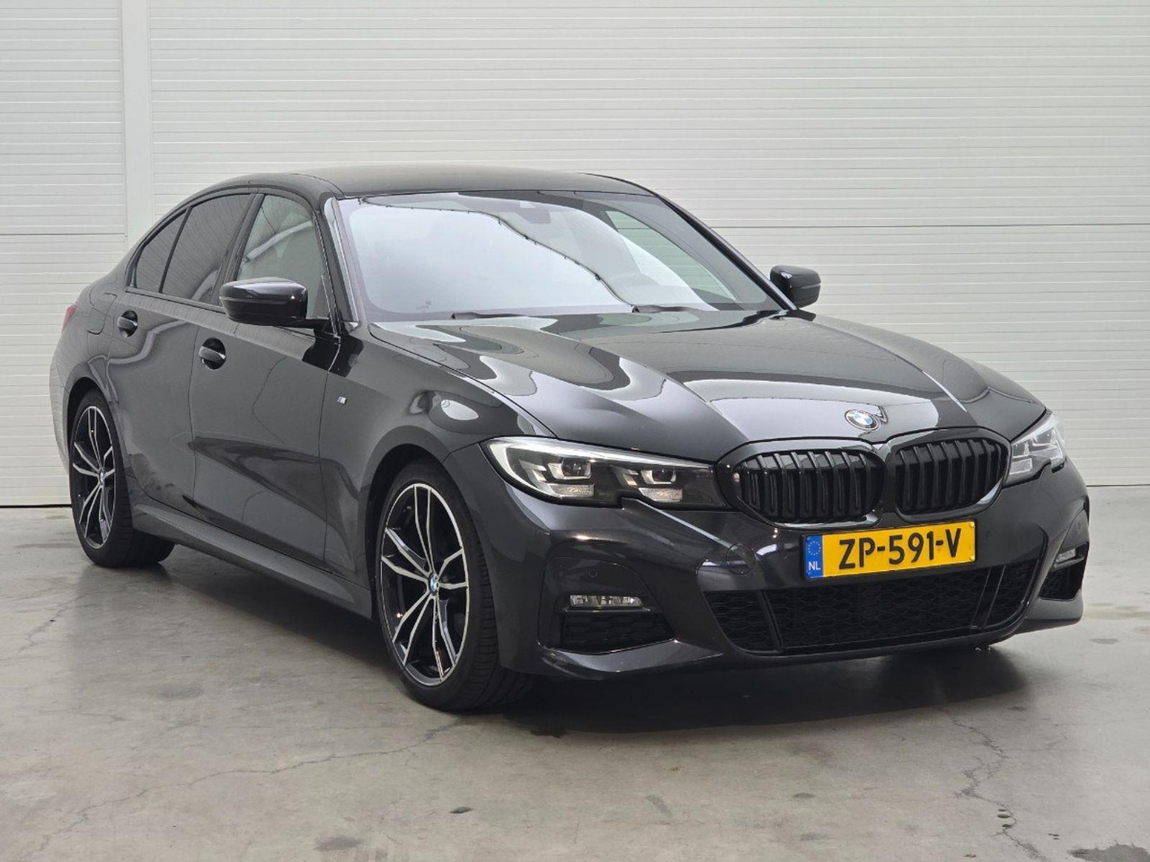 BMW 3-serie 320i Executive Edition | 2019 | 151.740 km | Automaat | ZP591V | NAP: Logisch - Berline: photos 2 BMW 3-serie 320i Executive Edition | 2019 | 151.740 km | Automaat | ZP591V | NAP: Logisch - Berline: photos 2