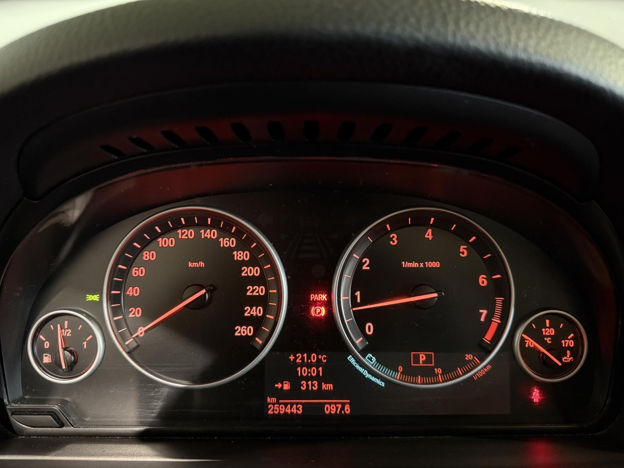BMW 5-serie 523i High Executive M-sport | 2011 | 259.445 km | G-885- VL - Berline: photos 2 BMW 5-serie 523i High Executive M-sport | 2011 | 259.445 km | G-885- VL - Berline: photos 2