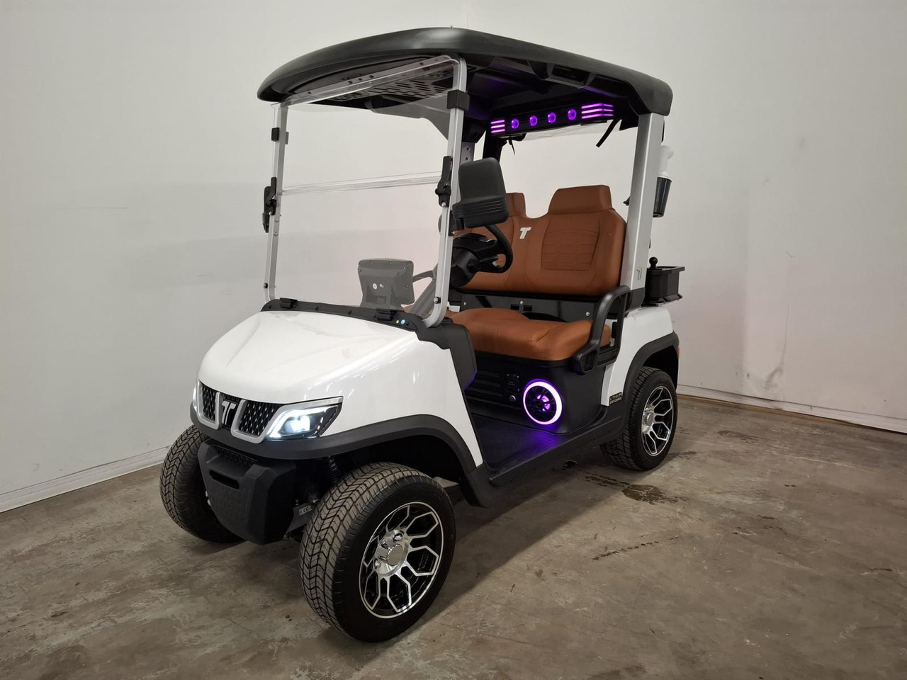 Bensel TARA Elektrische 2-zits Golfkar Nieuw - Voiturette de golf: photos 1 Bensel TARA Elektrische 2-zits Golfkar Nieuw - Voiturette de golf: photos 1