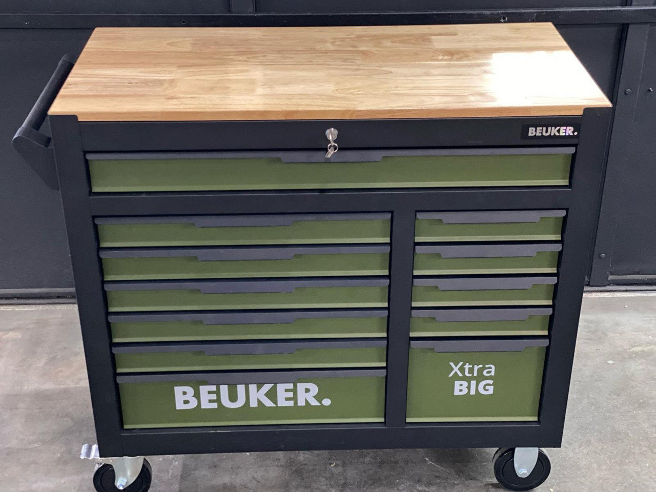 Beuker Xtra Big Gereedschapskist Nieuw - Équipement de garage: photos 1 Beuker Xtra Big Gereedschapskist Nieuw - Équipement de garage: photos 1